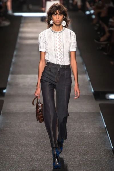 Look 7
